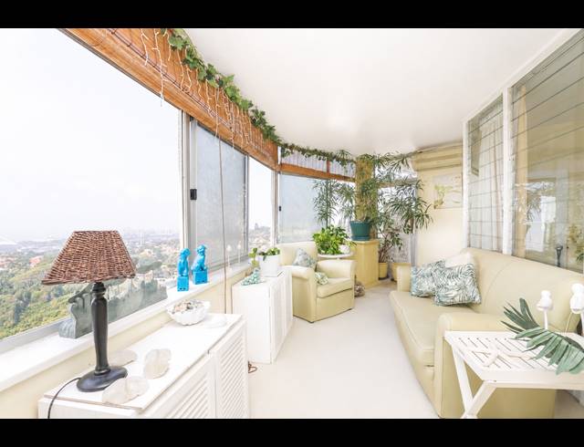 2 BEDROOM APARTMENT FOR SALE IN MORNINGSIDE